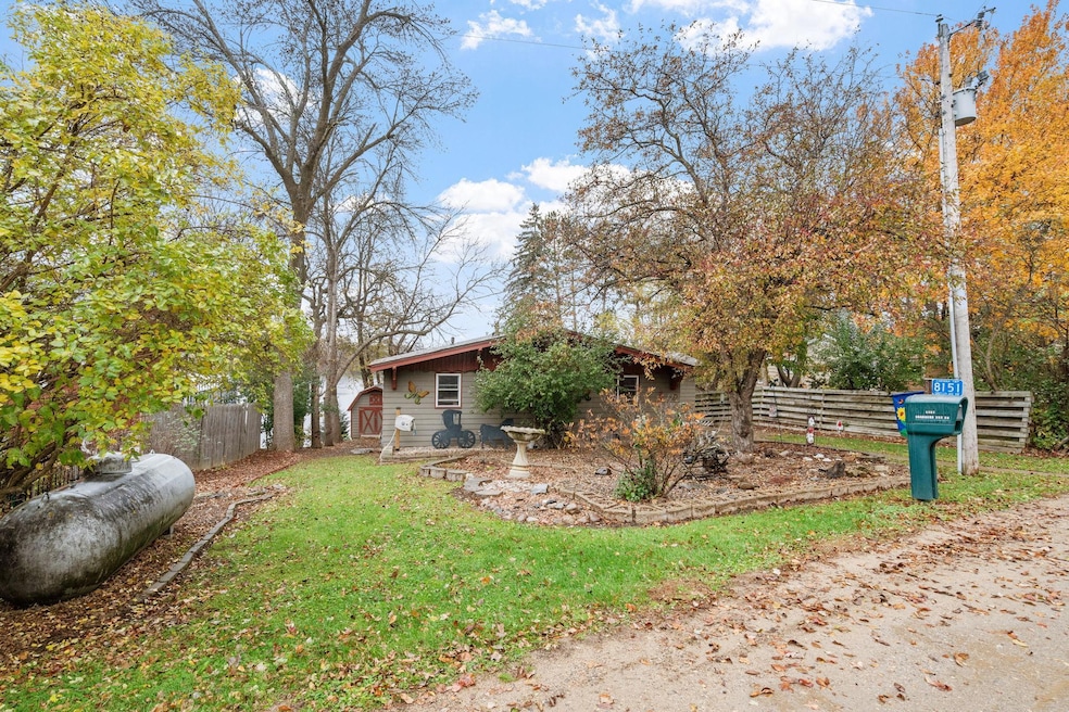 For Sale $349,900 • Co-Listing Agent