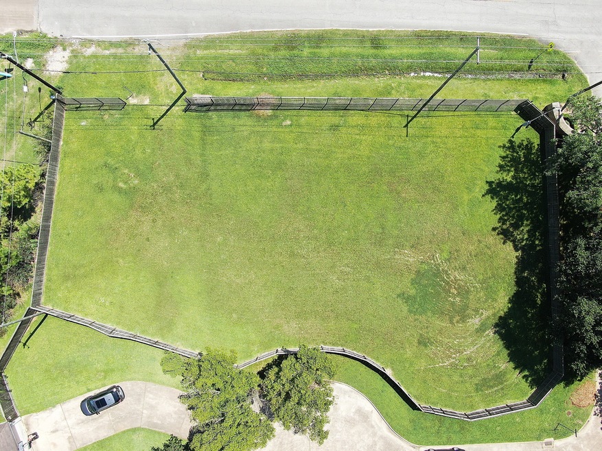 0 Alabonson unit 58805327, Houston, TX 77088 - photo 1