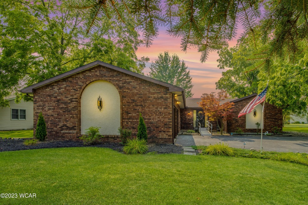 2932 Gleneagle Dr, Findlay, OH 45840 - photo 1