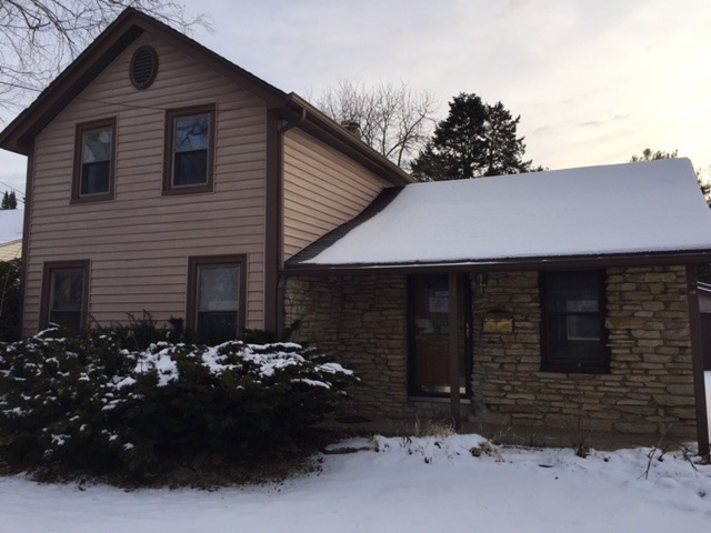 220 S Van Buren St, Batavia, IL 60510 - photo 1