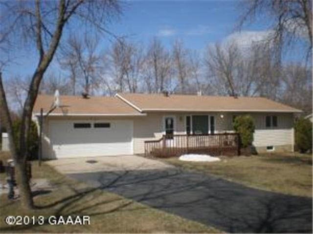 1711 Garden Ln SW, Alexandria, MN 56308 - photo 1