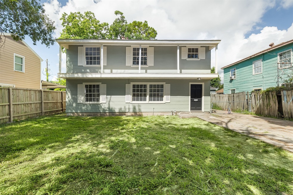 5214 Plum Dr unit 1, Houston, TX 77087 - photo 1