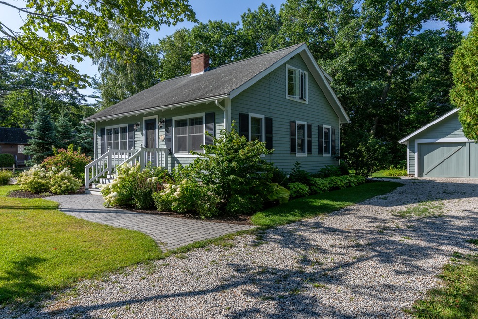 18 New Biddeford Road