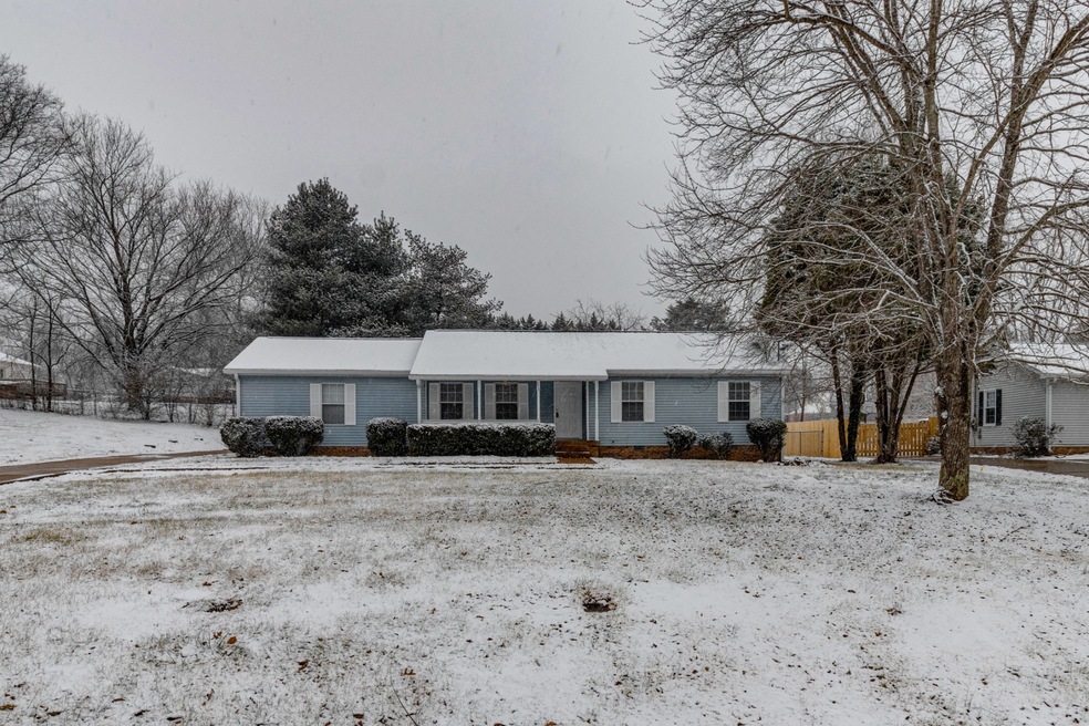 1416 Bradshaw Dr, Columbia, TN 38401 - photo 1