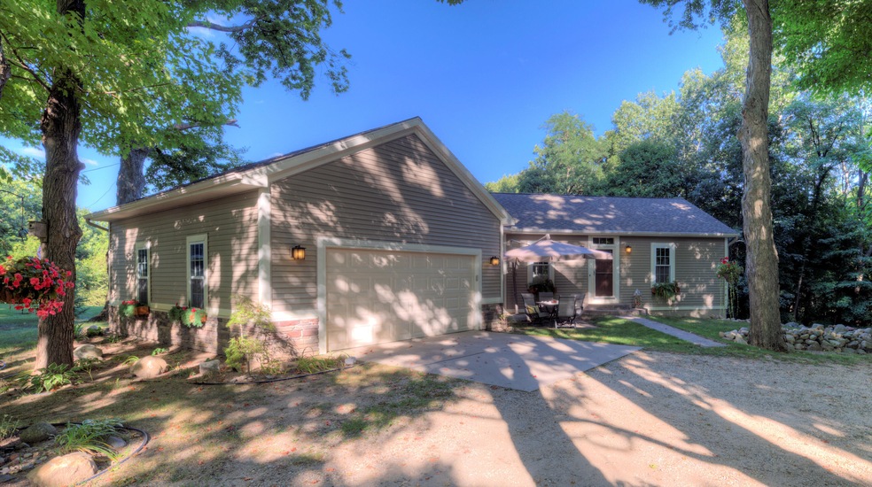 12803 Cutler Cove St unit 6, Wayland, MI 49348 - photo 1