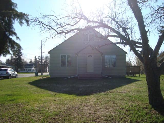 703 1st Ave, Cando, ND 58324 - photo 1