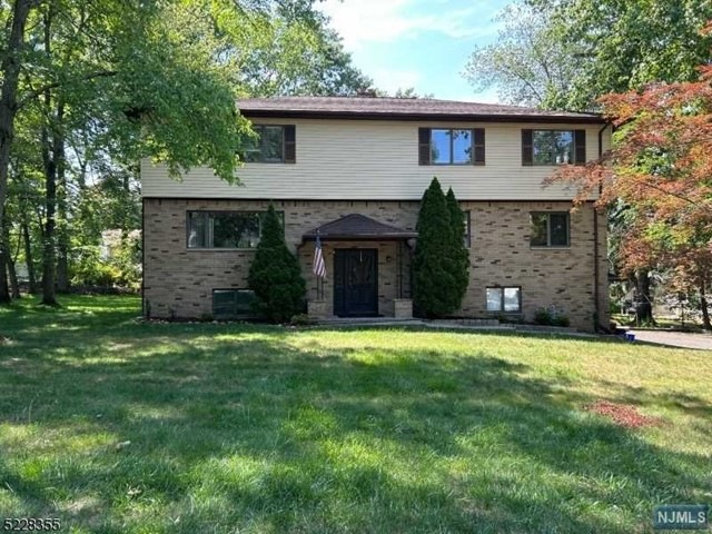 4 Manor Hill Terrace, Lincoln Park, NJ 07035 - photo 1