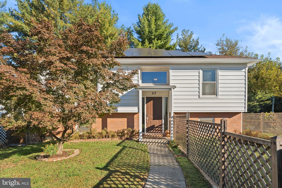 27 Carver Rd, Cabin John, MD 20818 - photo 1