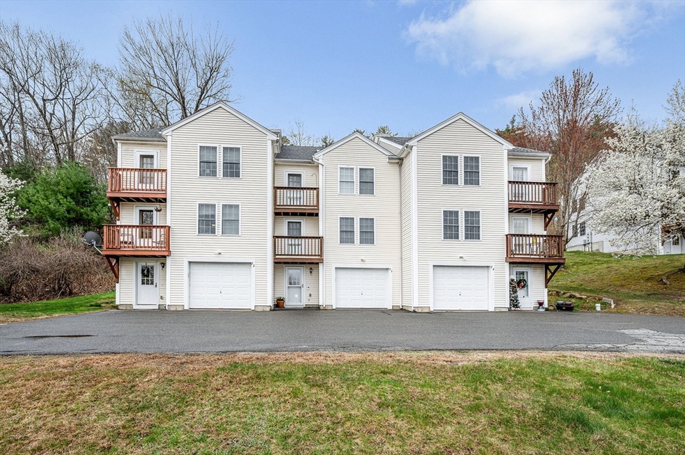 22 W Meadow Estates Dr unit 22, West Townsend, MA 01474 - photo 1