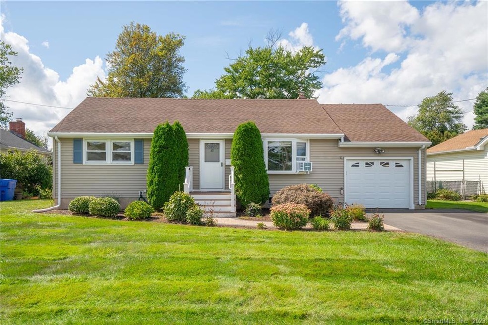 89 Michael Ln, Newington, CT 06111 - photo 1