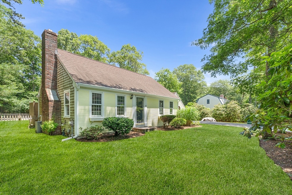 13 Old Fields Rd, Sandwich, MA 02563 - photo 1