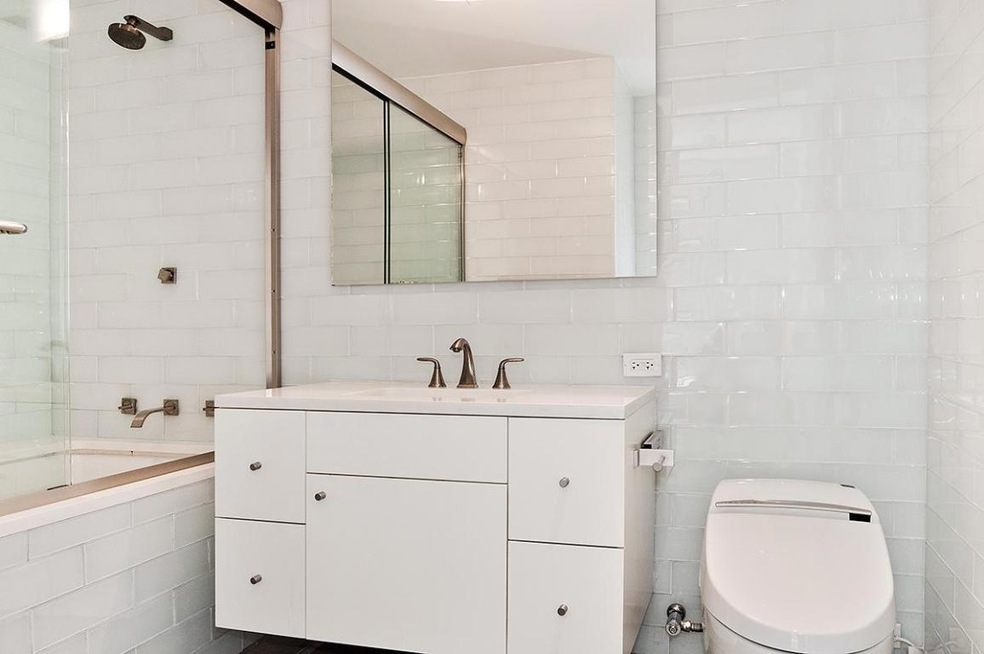 5 E 44th St unit 4A, New York, NY 10017 - photo 1