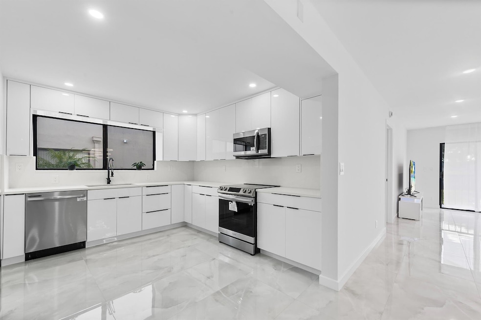 For Sale $275,000 • Co-Listing Agent