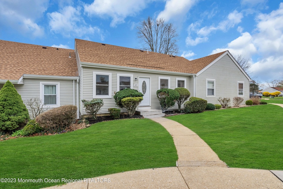 57C Largo San Nicola unit 1000, Freehold, NJ 07728 - photo 1