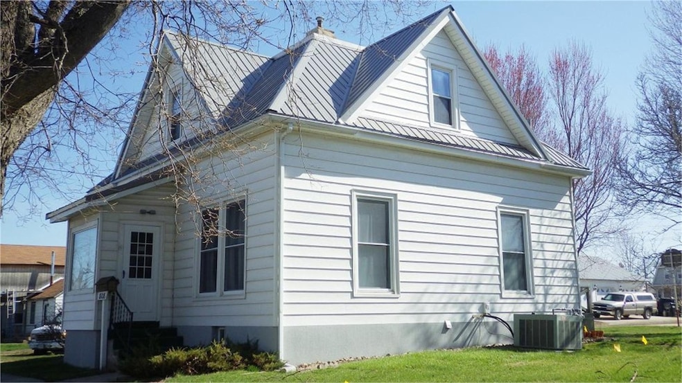 Pending $140,000 • Co-Listing Agent
