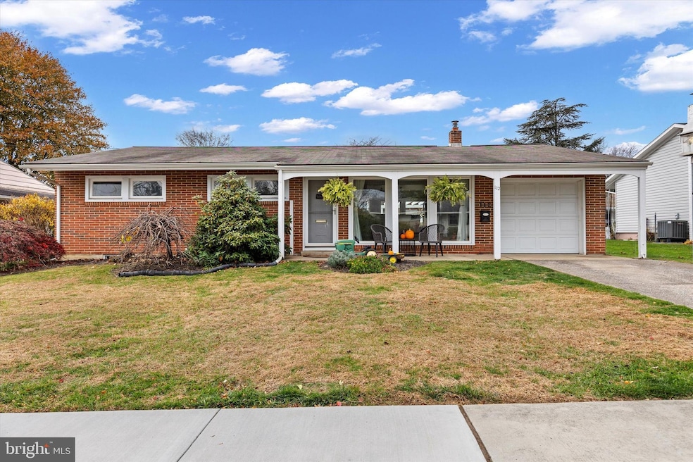 112 Runson Rd, Camp Hill, PA 17011 - photo 1