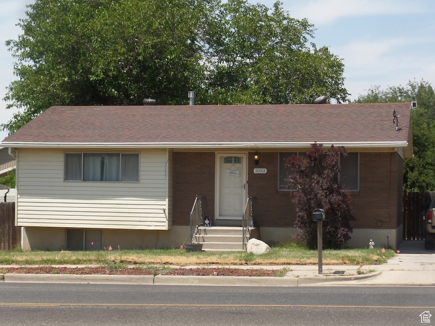 Under Contract $445,000