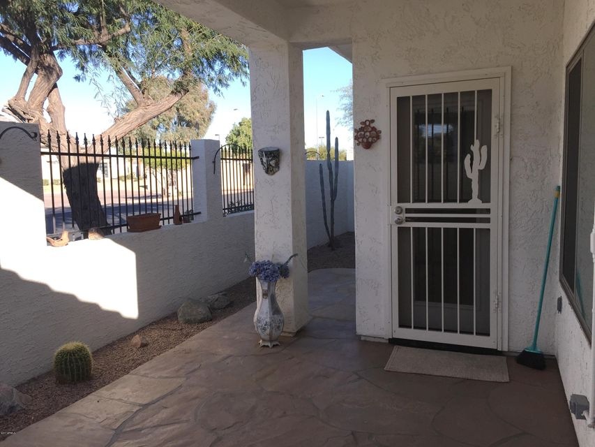 320 S 70th St unit 10, Mesa, AZ 85208 - photo 1