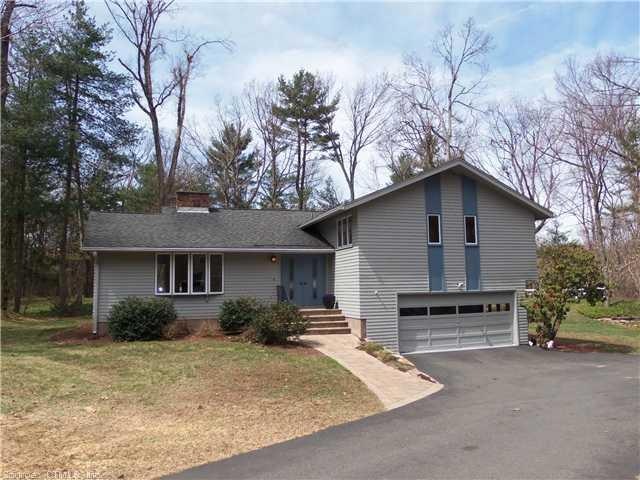 11 Briarwood Dr, Glastonbury, CT 06033 - photo 1