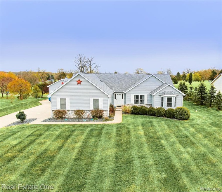 1840 White Cliff Drive - Aerial View