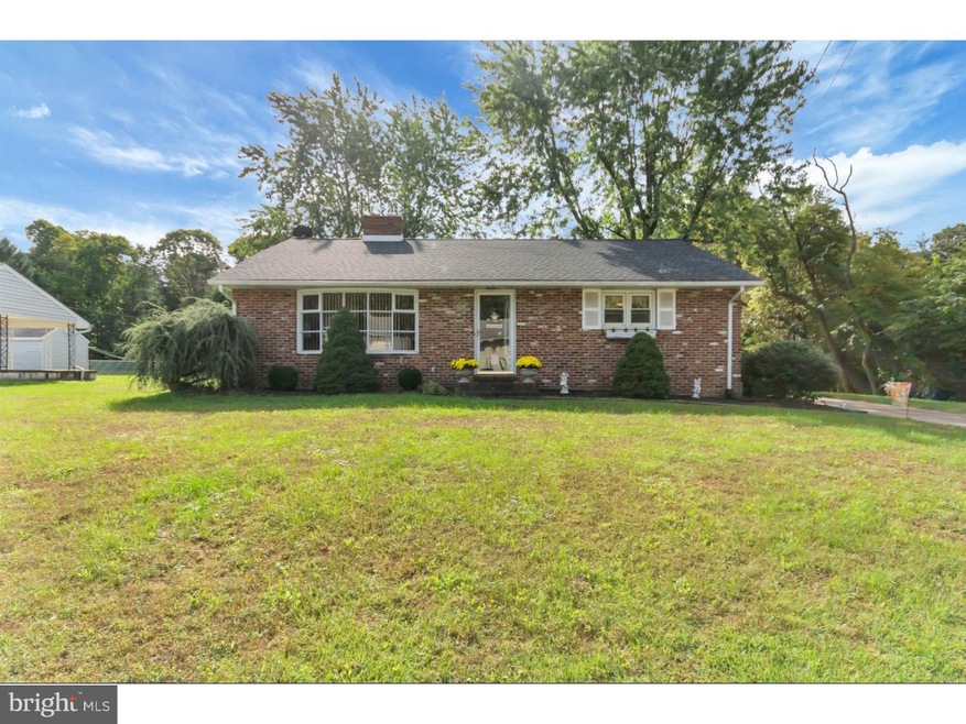 1885 Little Dr, Woodbury, NJ 08096 - photo 1