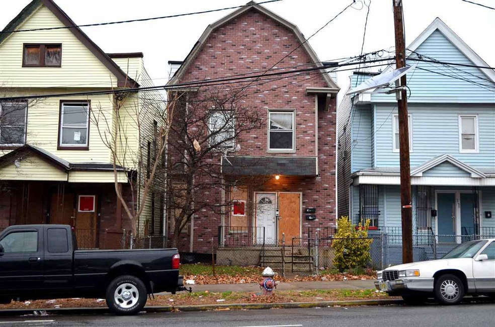 2133 John Fitzgerald Kennedy Blvd, North Bergen, NJ 07047 - photo 1