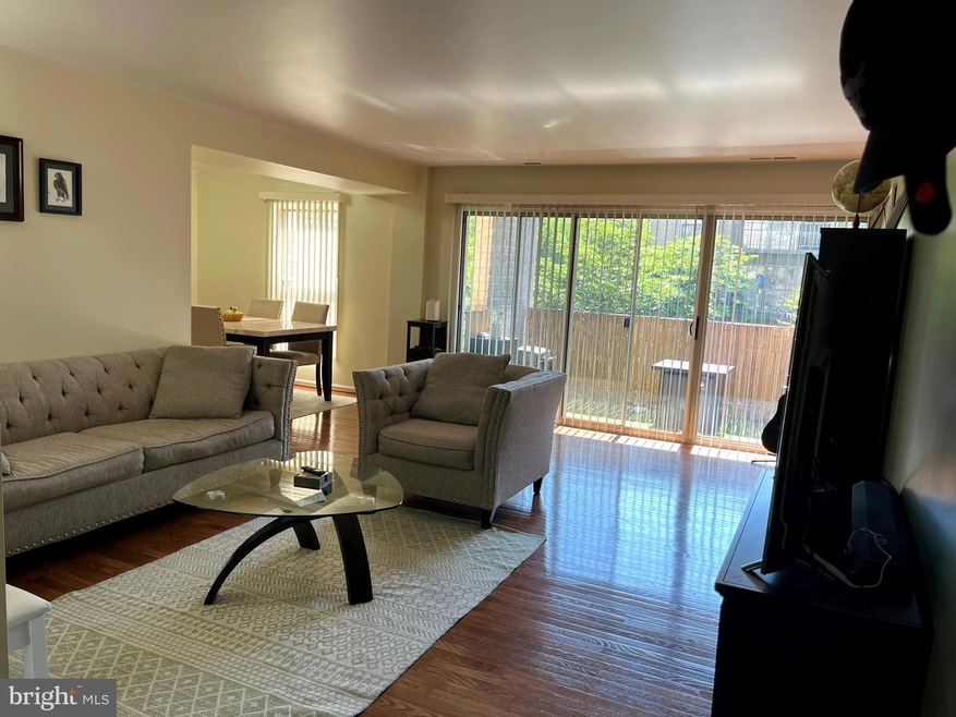 37 Canterbury Square unit 201, Alexandria, VA 22304 - photo 1