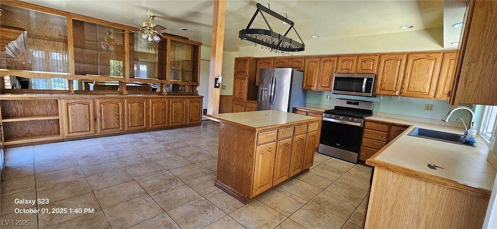 Under Contract $399,900