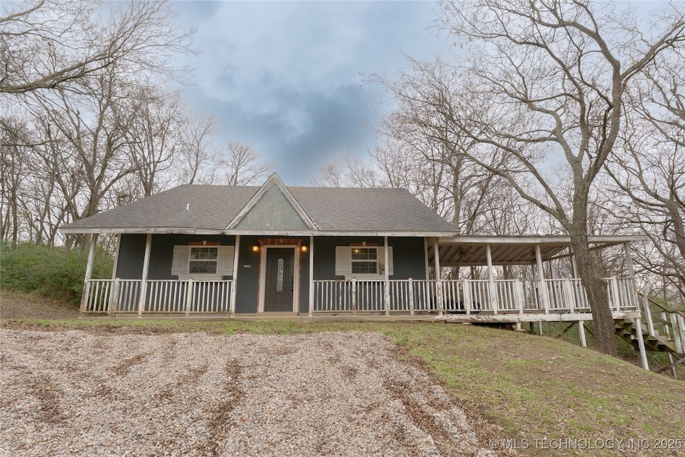 315 W Main St, Beggs, OK 74421 - photo 1