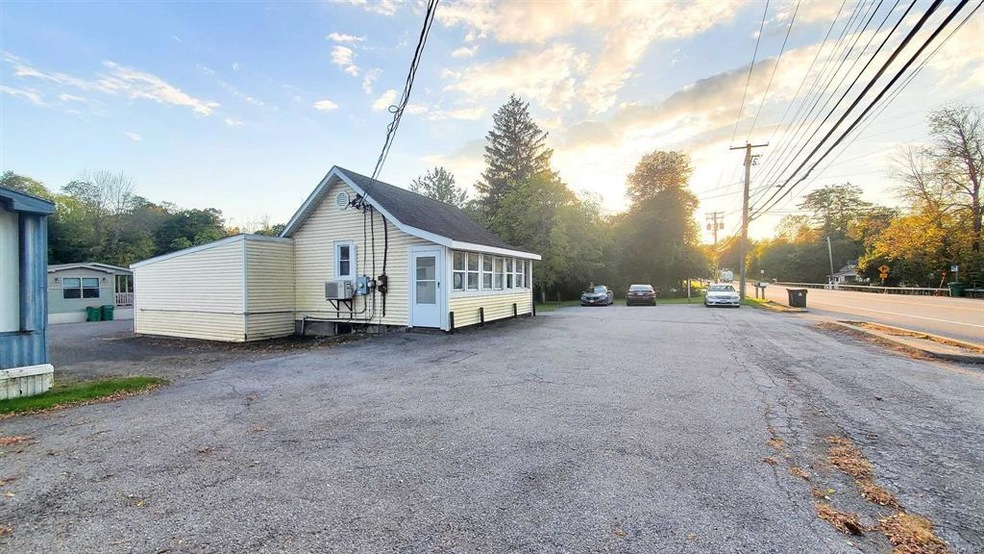 1104 Dutchess Turnpike, Poughkeepsie, NY 12603 - photo 1