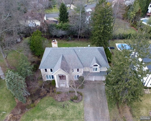 28 Laurence Ct, Closter, NJ 07624 - photo 1