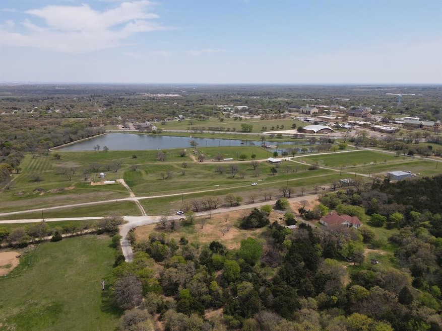 412 Linden St, Keene, TX 76059 - photo 1