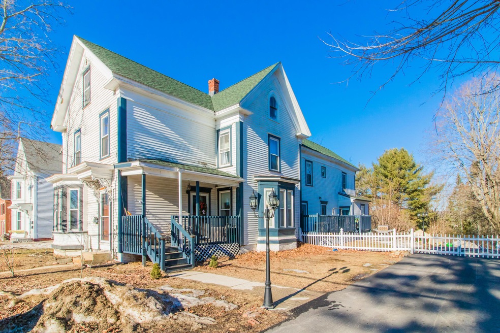 112 Elm St, Mechanic Falls, ME 04256 - photo 1