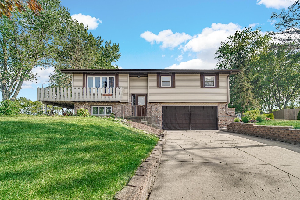 Pending $349,900 • Co-Listing Agent