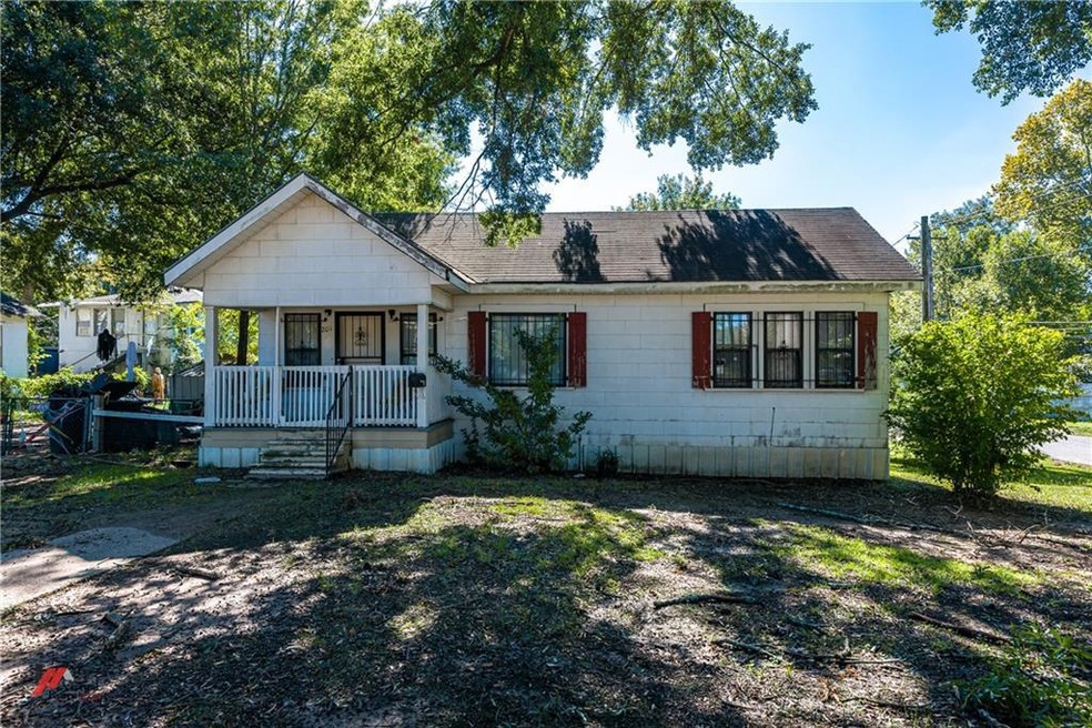201 E. Egan St., Shreveport