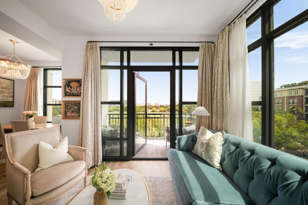 The Gadsden unit 319, Charleston, SC 29401 - photo 1