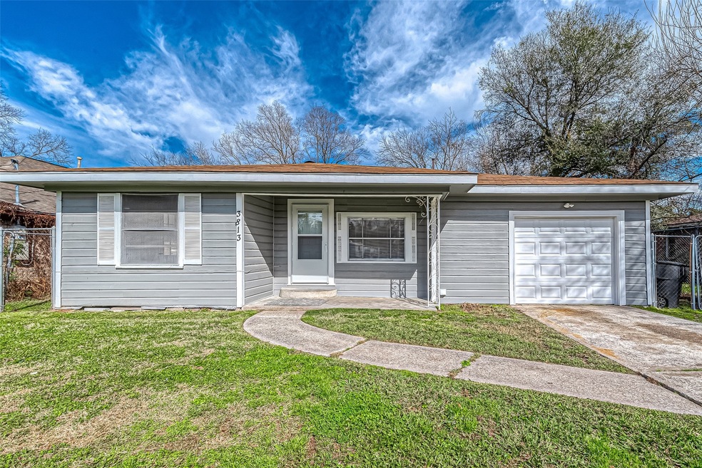 3813 Crandon St, Houston, TX 77026 - photo 1