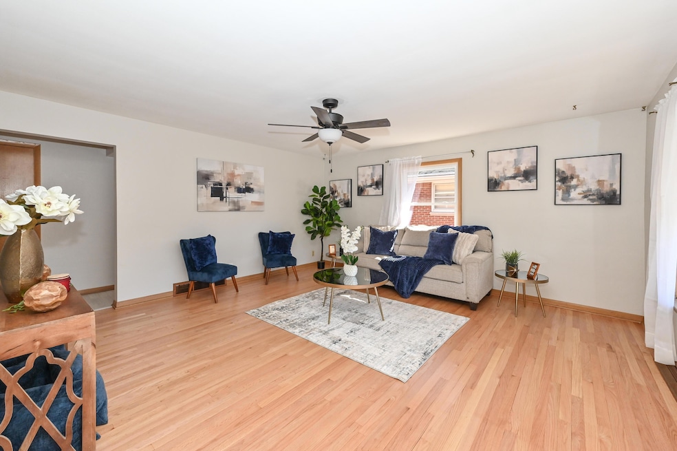 WOW! Spacious Living Room
