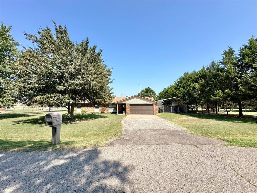 5601 Aquarius, Shawnee, OK 74804 - photo 1