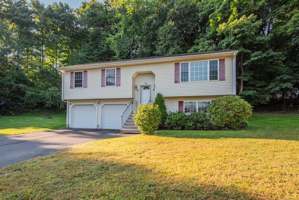 11 Hull St, Bristol, CT 06010 - photo 1