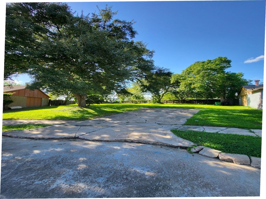 For Sale $82,500 • Co-Listing Agent