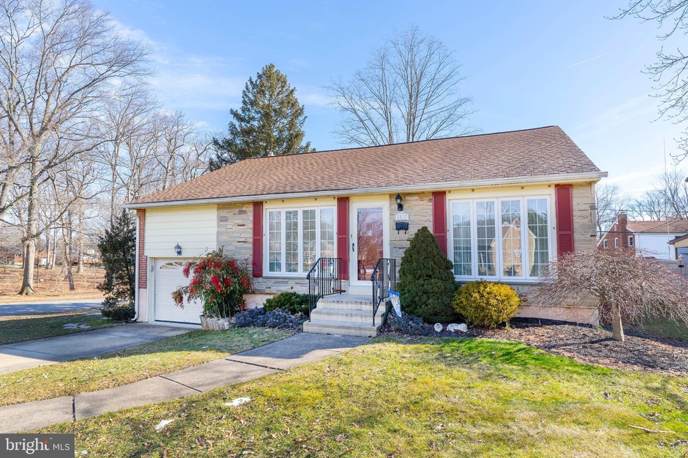 2217 Bradmoor Rd, Wilmington, DE 19803 - photo 1