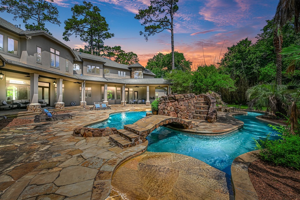 11702 Forest Glen St, Houston, TX 77024 - photo 1