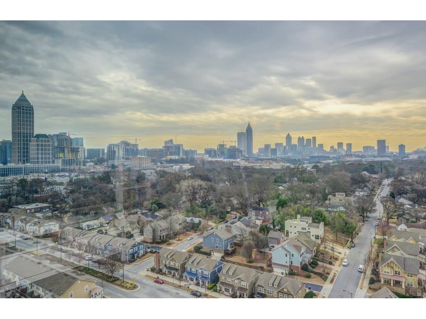 Amazing Panoramic Skyline Views of Midtown and Dow