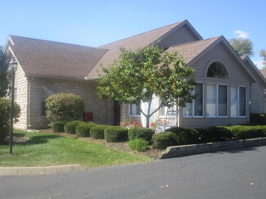 71 Potters Shed Dr unit 571, Reynoldsburg, OH 43068 - photo 1