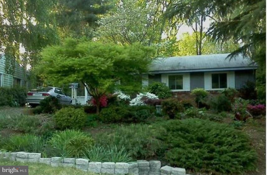 6362 Lakewood Dr, Falls Church, VA 22041 - photo 1