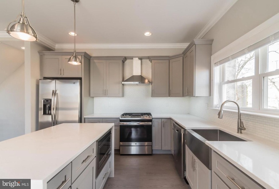 1400 S 24th St unit 1, Philadelphia, PA 19146 - photo 1