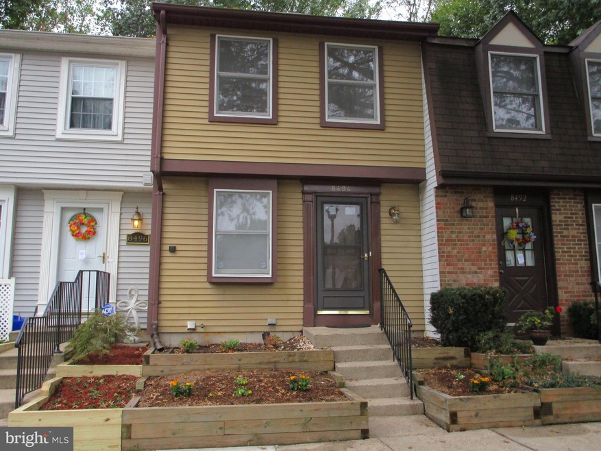 8494 Lazy Creek Ct, Springfield, VA 22153 - photo 1