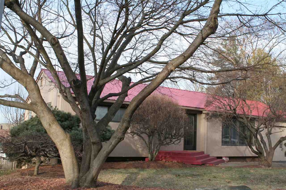 15 Oakdale Ave, Nashua, NH 03062 - photo 1