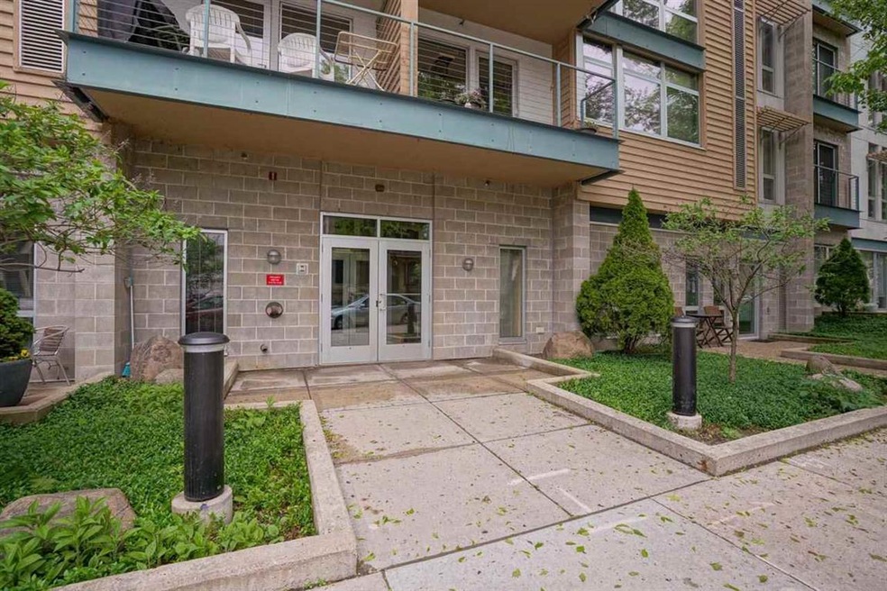 15 S Broom St unit 404, Madison, WI 53703 - photo 1